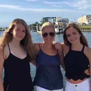 Meet your Posher, Virginia